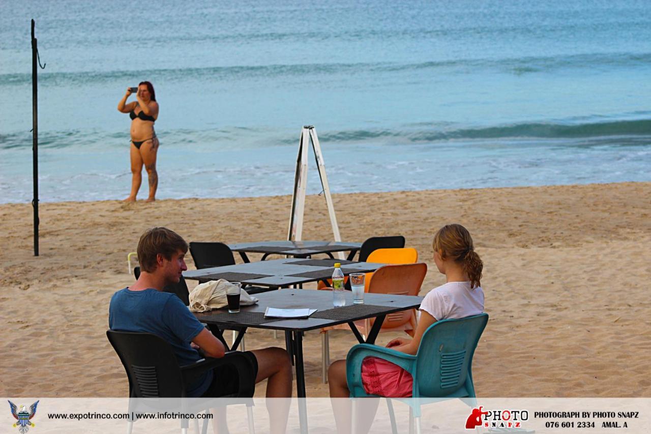 Luxury Everest Hotel Trincomalee Esterno foto